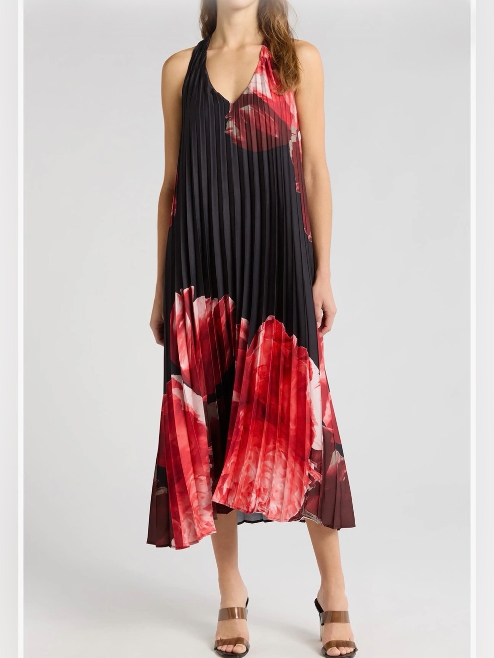 Socialite Sunburst Pleat Racerback Maxi Dress Black Red Floral V-Neck • EST ~XS
